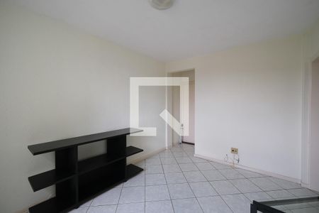 Sala de apartamento para alugar com 3 quartos, 62m² em Novo Mundo, Curitiba