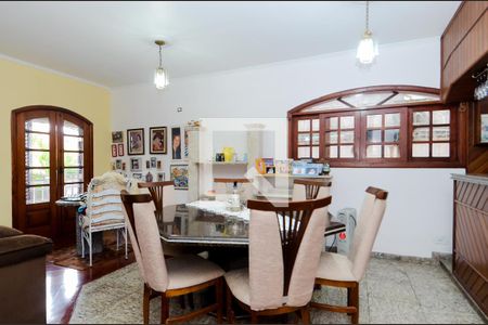 Sala de casa à venda com 5 quartos, 650m² em Jardim Santa Mena, Guarulhos