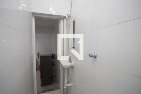 Banheiro de casa para alugar com 1 quarto, 25m² em Vila Isolina Mazzei, São Paulo