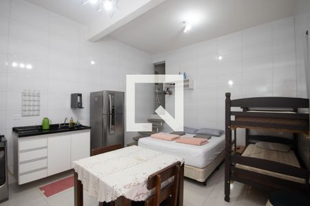 Sala/Quarto de casa para alugar com 1 quarto, 25m² em Vila Isolina Mazzei, São Paulo