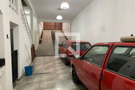 Casa para alugar com 340m², 3 quartos e 7 vagas Casa para alugar com 340m², 3 quartos e 7 vagasGaragem