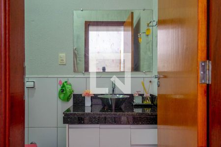 Banheiro da Suíte 1 de casa para alugar com 3 quartos, 190m² em Laranjeiras, Uberlândia