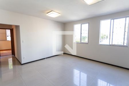 Sala de apartamento para alugar com 3 quartos, 100m² em Sagrada Família, Belo Horizonte