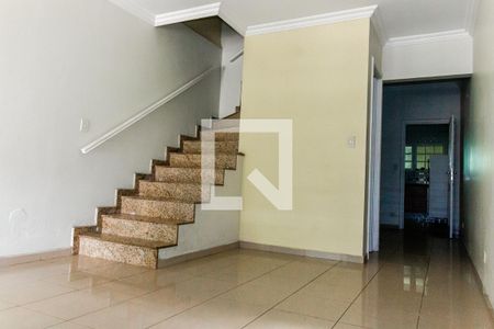 Sala de casa à venda com 3 quartos, 120m² em Ferreira, São Paulo