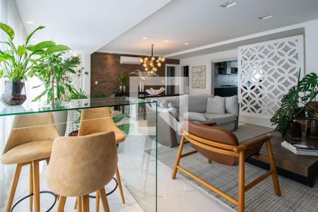 Sala de apartamento à venda com 3 quartos, 164m² em Pedra Redonda, Porto Alegre