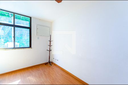 Quarto de apartamento à venda com 2 quartos, 72m² em Ingá, Niterói