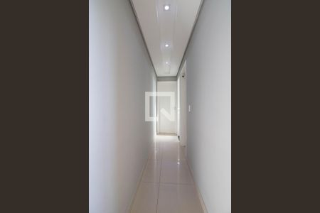 Corredor de apartamento à venda com 2 quartos, 44m² em Gopoúva, Guarulhos