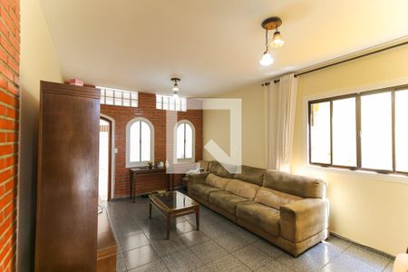 Sala de casa à venda com 6 quartos, 269m² em Jardim Monte Alegre, Taboão da Serra