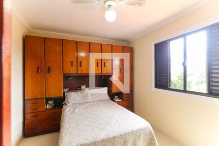 Suíte de casa à venda com 6 quartos, 269m² em Jardim Monte Alegre, Taboão da Serra