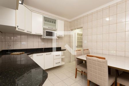 Casa à venda com 138m², 3 quartos e 3 vagas Casa à venda com 138m², 3 quartos e 3 vagasCozinha