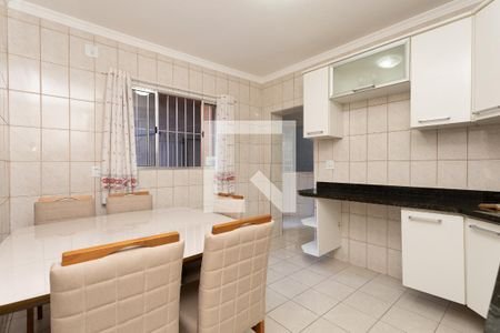 Casa à venda com 138m², 3 quartos e 3 vagas Casa à venda com 138m², 3 quartos e 3 vagasCozinha