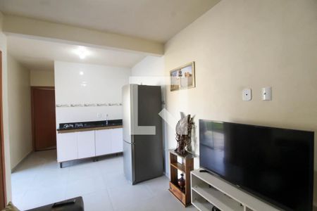 Sala de casa à venda com 2 quartos, 75m² em Harmonia, Canoas