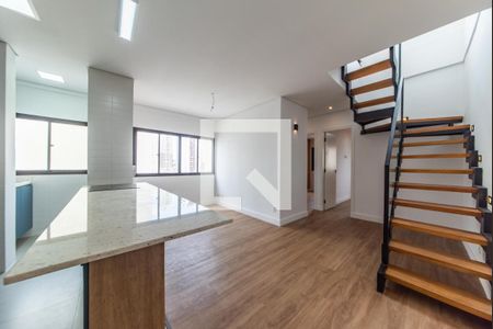 Sala de apartamento para alugar com 3 quartos, 121m² em Vila Gumercindo, São Paulo