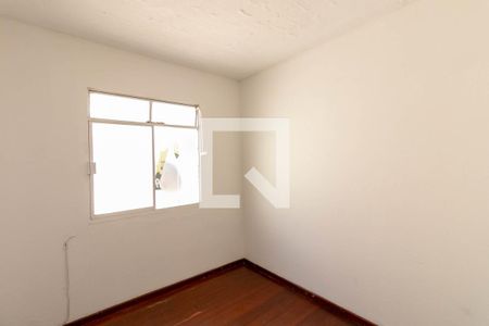 Quarto 2 de apartamento para alugar com 2 quartos, 65m² em Nova Gameleira, Belo Horizonte