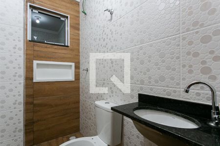 Banheiro de kitnet/studio para alugar com 1 quarto, 30m² em Vila Antonina, São Paulo