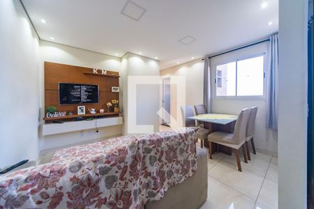 Sala de apartamento à venda com 2 quartos, 44m² em Vila Mazzei, Santo André