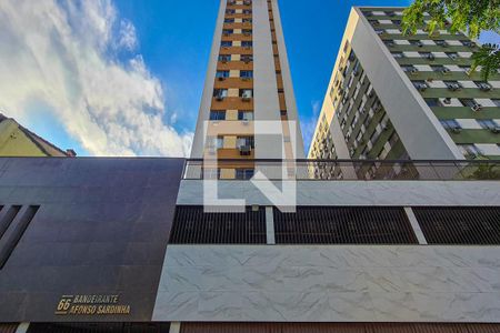 Apartamento à venda com 60m², 2 quartos e 1 vaga Apartamento à venda com 60m², 2 quartos e 1 vagaFachada