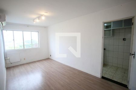 Sala de apartamento à venda com 1 quarto, 45m² em Taquara, Rio de Janeiro