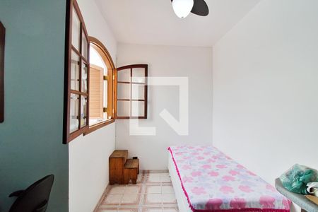 Casa à venda com 210m², 3 quartos e 2 vagas Casa à venda com 210m², 3 quartos e 2 vagasQuarto 2