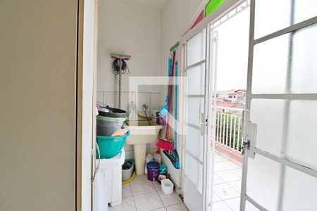 Casa à venda com 210m², 3 quartos e 2 vagas Casa à venda com 210m², 3 quartos e 2 vagasÁrea de Serviço