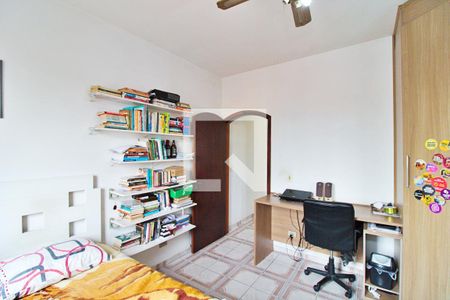 Casa à venda com 210m², 3 quartos e 2 vagas Casa à venda com 210m², 3 quartos e 2 vagasQuarto 3