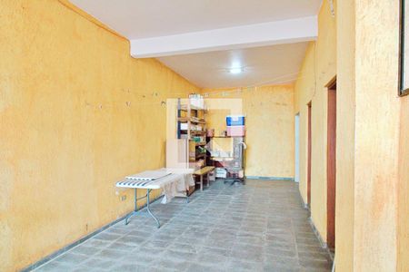 Casa à venda com 210m², 3 quartos e 2 vagas Casa à venda com 210m², 3 quartos e 2 vagasSalão de Festas