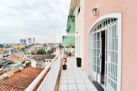 Casa à venda com 210m², 3 quartos e 2 vagas Casa à venda com 210m², 3 quartos e 2 vagasÁrea Externa