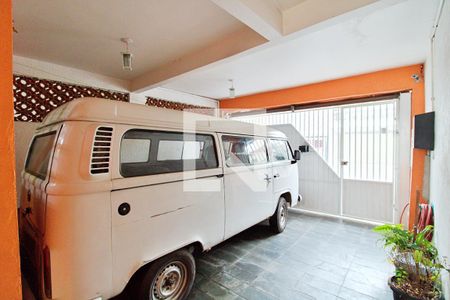 Casa à venda com 210m², 3 quartos e 2 vagas Casa à venda com 210m², 3 quartos e 2 vagasGaragem