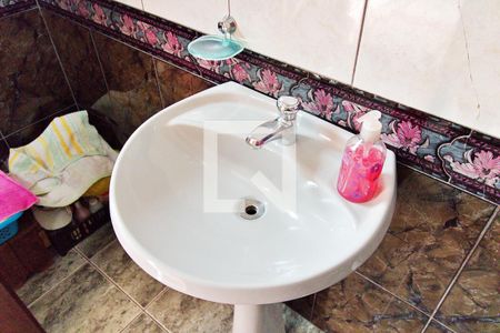 Casa à venda com 210m², 3 quartos e 2 vagas Casa à venda com 210m², 3 quartos e 2 vagasBanheiro da Suíte