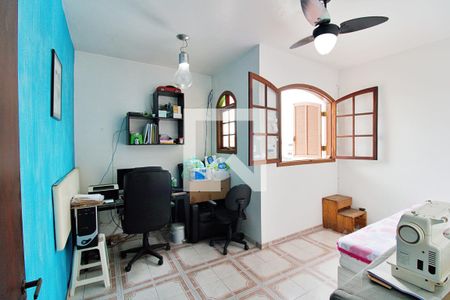 Casa à venda com 210m², 3 quartos e 2 vagas Casa à venda com 210m², 3 quartos e 2 vagasQuarto 2