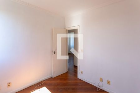 Quarto 1 de apartamento para alugar com 3 quartos, 85m² em Santa Efigênia, Belo Horizonte