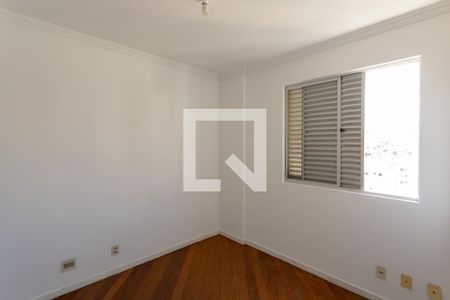 Quarto 2 de apartamento para alugar com 3 quartos, 85m² em Santa Efigênia, Belo Horizonte