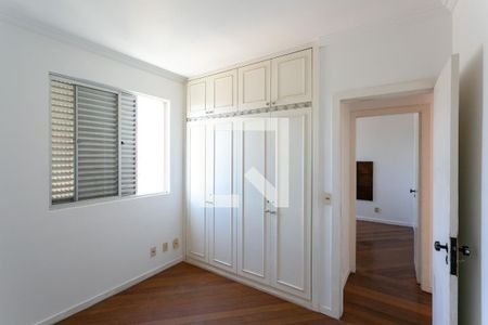 Quarto 2 de apartamento para alugar com 3 quartos, 85m² em Santa Efigênia, Belo Horizonte