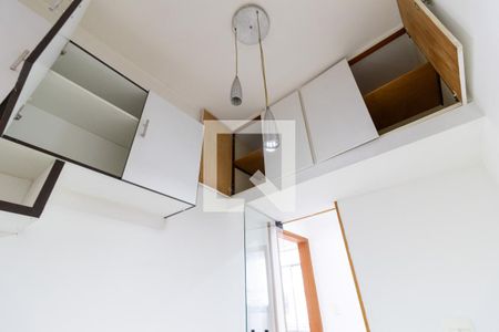 Apartamento à venda com 105m², 3 quartos e sem vaga Apartamento à venda com 105m², 3 quartos e sem vagaQuarto de Serviço