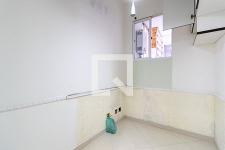 Apartamento à venda com 105m², 3 quartos e sem vaga Apartamento à venda com 105m², 3 quartos e sem vagaQuarto de Serviço