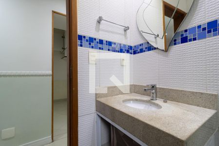 Apartamento à venda com 105m², 3 quartos e sem vaga Apartamento à venda com 105m², 3 quartos e sem vagaBanheiro Social