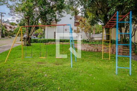 Casa de condomínio à venda com 220m², 5 quartos e 2 vagas Casa de condomínio à venda com 220m², 5 quartos e 2 vagasÁrea comum
