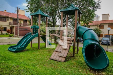Casa de condomínio à venda com 220m², 5 quartos e 2 vagas Casa de condomínio à venda com 220m², 5 quartos e 2 vagasÁrea comum