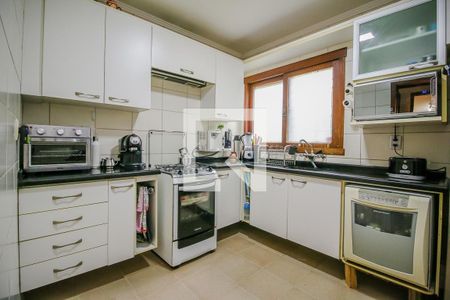 Casa de condomínio à venda com 220m², 5 quartos e 2 vagas Casa de condomínio à venda com 220m², 5 quartos e 2 vagasCozinha