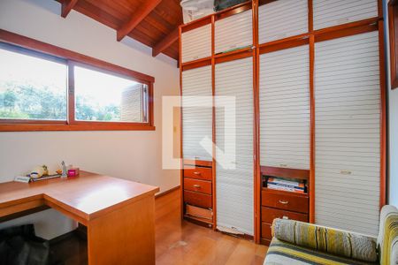 Casa de condomínio à venda com 220m², 5 quartos e 2 vagas Casa de condomínio à venda com 220m², 5 quartos e 2 vagasCobertura