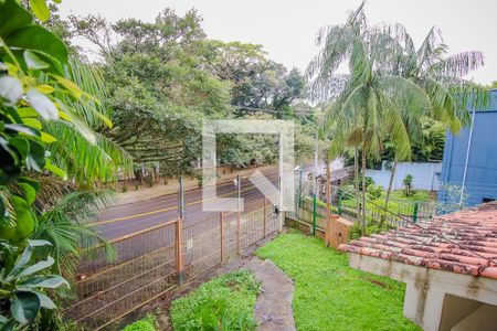 Casa de condomínio à venda com 220m², 5 quartos e 2 vagas Casa de condomínio à venda com 220m², 5 quartos e 2 vagasVista