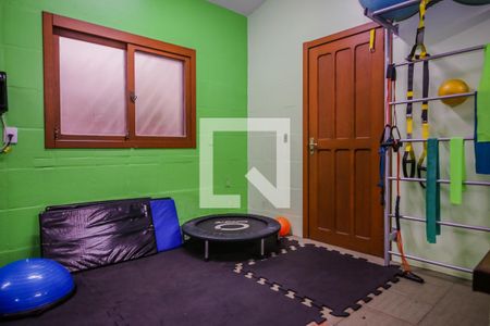Casa de condomínio à venda com 220m², 5 quartos e 2 vagas Casa de condomínio à venda com 220m², 5 quartos e 2 vagasÁrea comum
