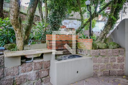 Casa de condomínio à venda com 220m², 5 quartos e 2 vagas Casa de condomínio à venda com 220m², 5 quartos e 2 vagasÁrea comum