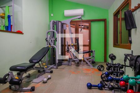 Casa de condomínio à venda com 220m², 5 quartos e 2 vagas Casa de condomínio à venda com 220m², 5 quartos e 2 vagasÁrea comum