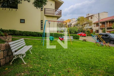 Casa de condomínio à venda com 220m², 5 quartos e 2 vagas Casa de condomínio à venda com 220m², 5 quartos e 2 vagasÁrea comum