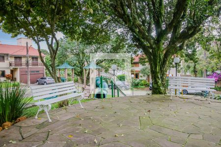 Casa de condomínio à venda com 220m², 5 quartos e 2 vagas Casa de condomínio à venda com 220m², 5 quartos e 2 vagasÁrea comum
