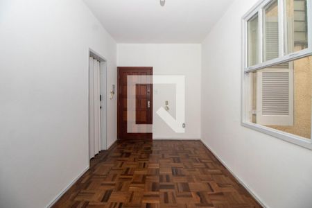 Quarto e Sala de kitnet/studio à venda com 1 quarto, 27m² em Floresta, Porto Alegre