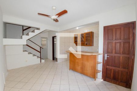 Sala de casa para alugar com 3 quartos, 115m² em Ingleses do Rio Vermelho, Florianópolis