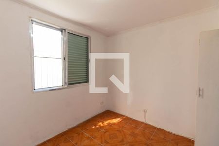 Quarto 2 de apartamento para alugar com 2 quartos, 45m² em Vila Sílvia, São Paulo