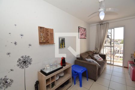 Sala de apartamento para alugar com 2 quartos, 45m² em Irajá, Rio de Janeiro